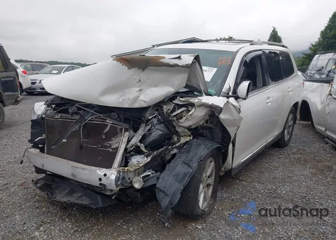 2011 Toyota Highlander Base V6 z USA, uszkodzony, nr VIN 5TDBK3EH8BS050146